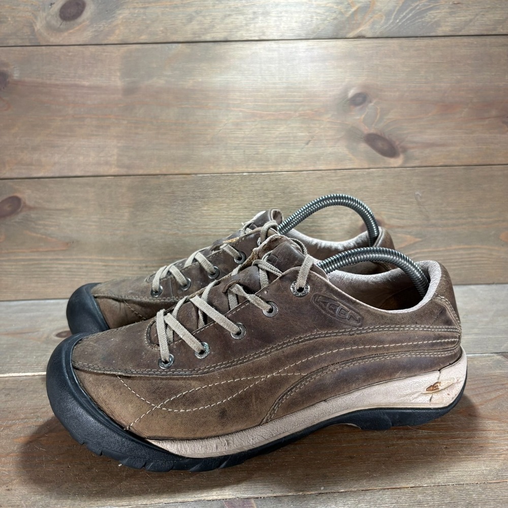 Keen Toyah Womens size 9.5 shoes Brown Leather Lace Up Hiking sneakers